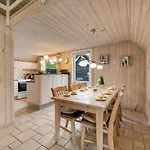 度假居 Patrik - 1-4km From The Sea By Interhome *