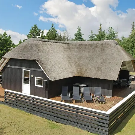 Patrik - 1-4km From The Sea By Interhome *